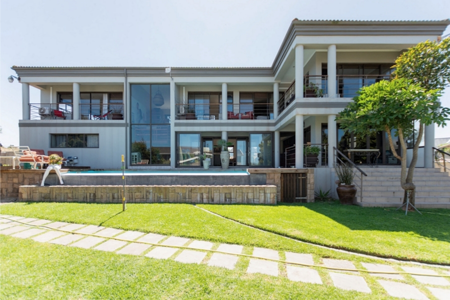 4 Bedroom Property for Sale in Myburgh Park Western Cape